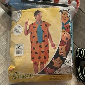 The Flintstones — Fred flinstone — sz adult, includes necktie and shirt